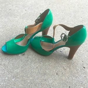 Gianni Bini - size 9 women’s green heels